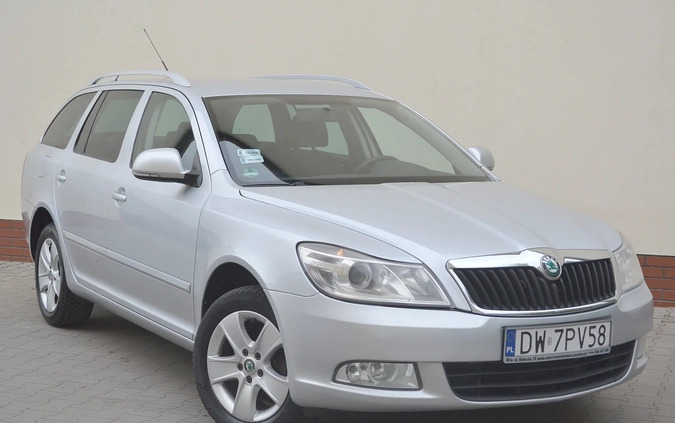 Skoda Octavia cena 17900 przebieg: 374800, rok produkcji 2011 z Gołańcz małe 277